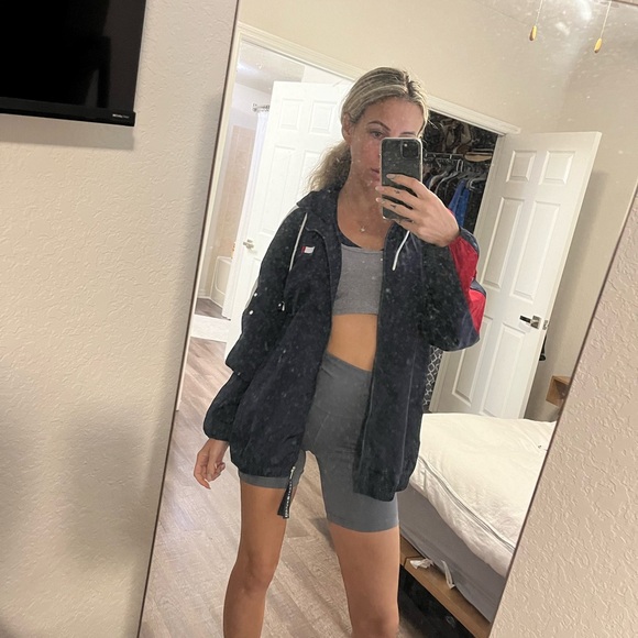 NWT Tommy Hilfiger windbreaker - Picture 2 of 5